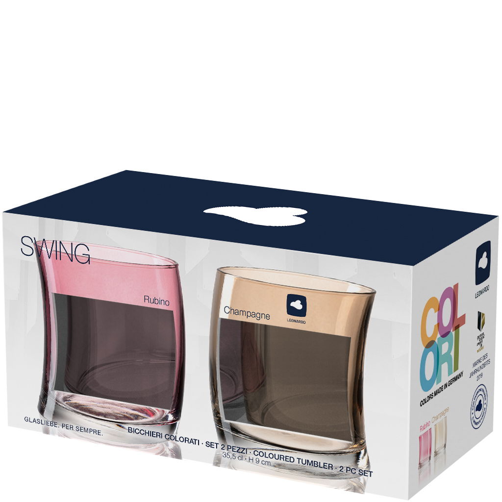 Zwei farbige Trinkgläser in einer Verpackung, eines in Rubino-Rot und das andere in Champagner-Farbe, aus der Perspektive von vorne.