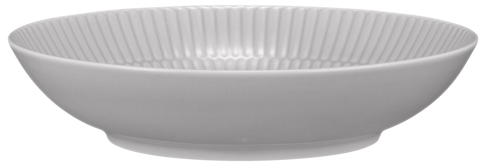Runder Suppenteller aus weißem Porzellan mit geriffeltem Rand, seitliche Perspektive