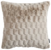 Fellkissenhülle in Beige mit strukturierter Oberfläche, Frontalansicht