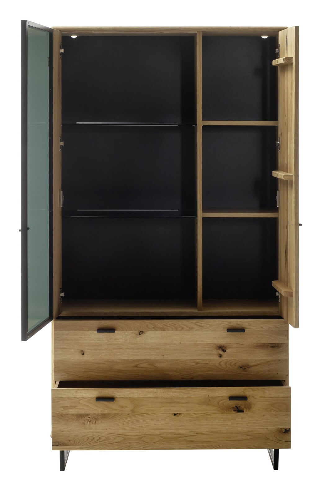 Geöffnete Vitrine aus Holz mit Glas- und Holztüren, mehreren Fächern und Schubladen, frontale Ansicht.