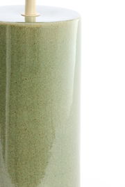 Grüner, zylindrischer Lampenfuß aus Keramik, Nahaufnahme von der Seite