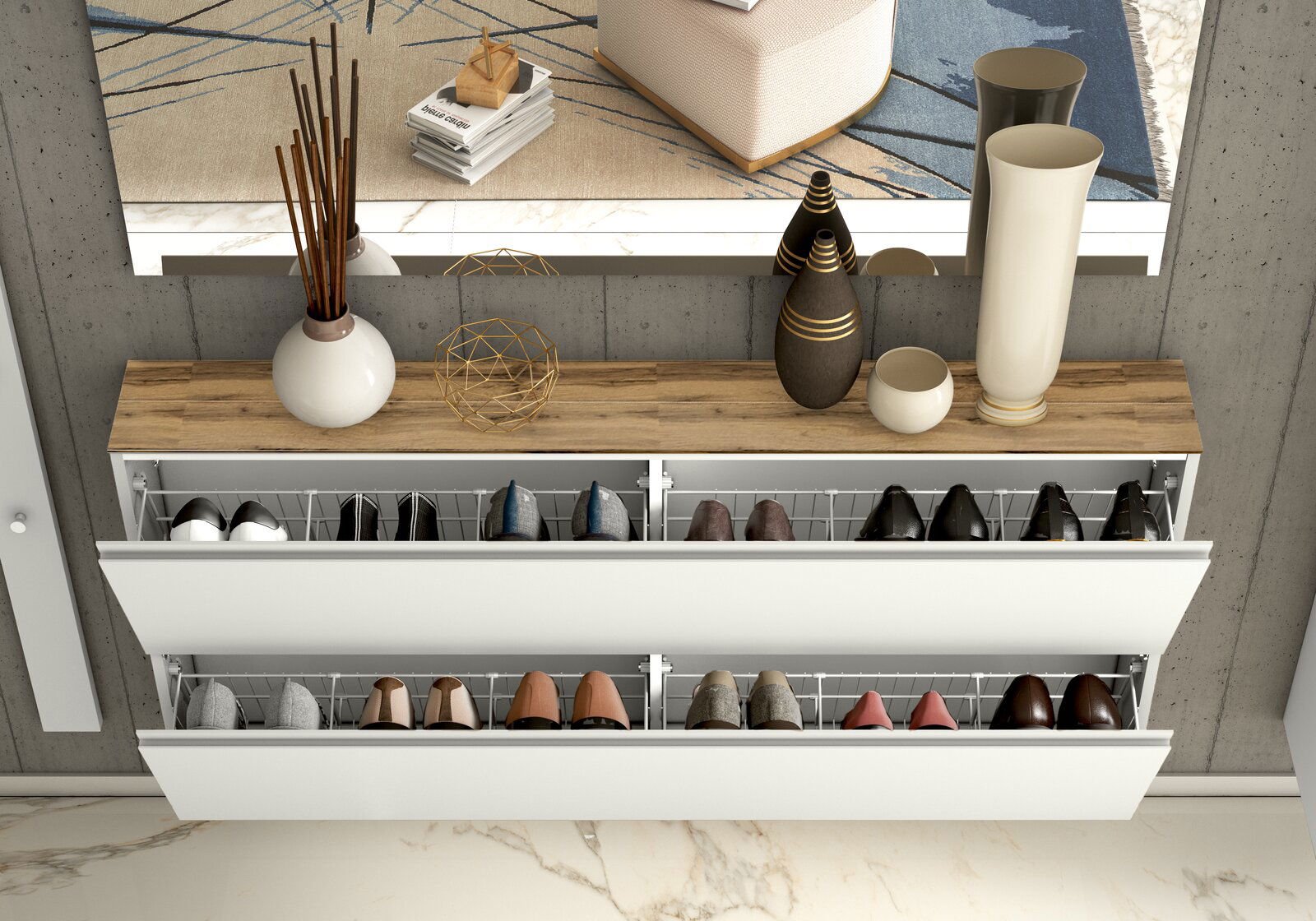 Moderner Hängeschuhschrank mit zwei Klappen, gefüllt mit Schuhen, dekoriert mit Vasen und Dekorationsobjekten auf der Holzoberfläche, aus der Vogelperspektive betrachtet.