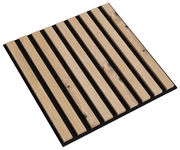 Dekoratives quadratisches Paneel aus Holz mit parallelen Streifen, aus der Vogelperspektive betrachtet.