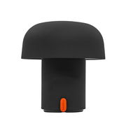 Schwarze kooduu LED-Akkuleuchte SENSA in Pilzform, frontal betrachtet.