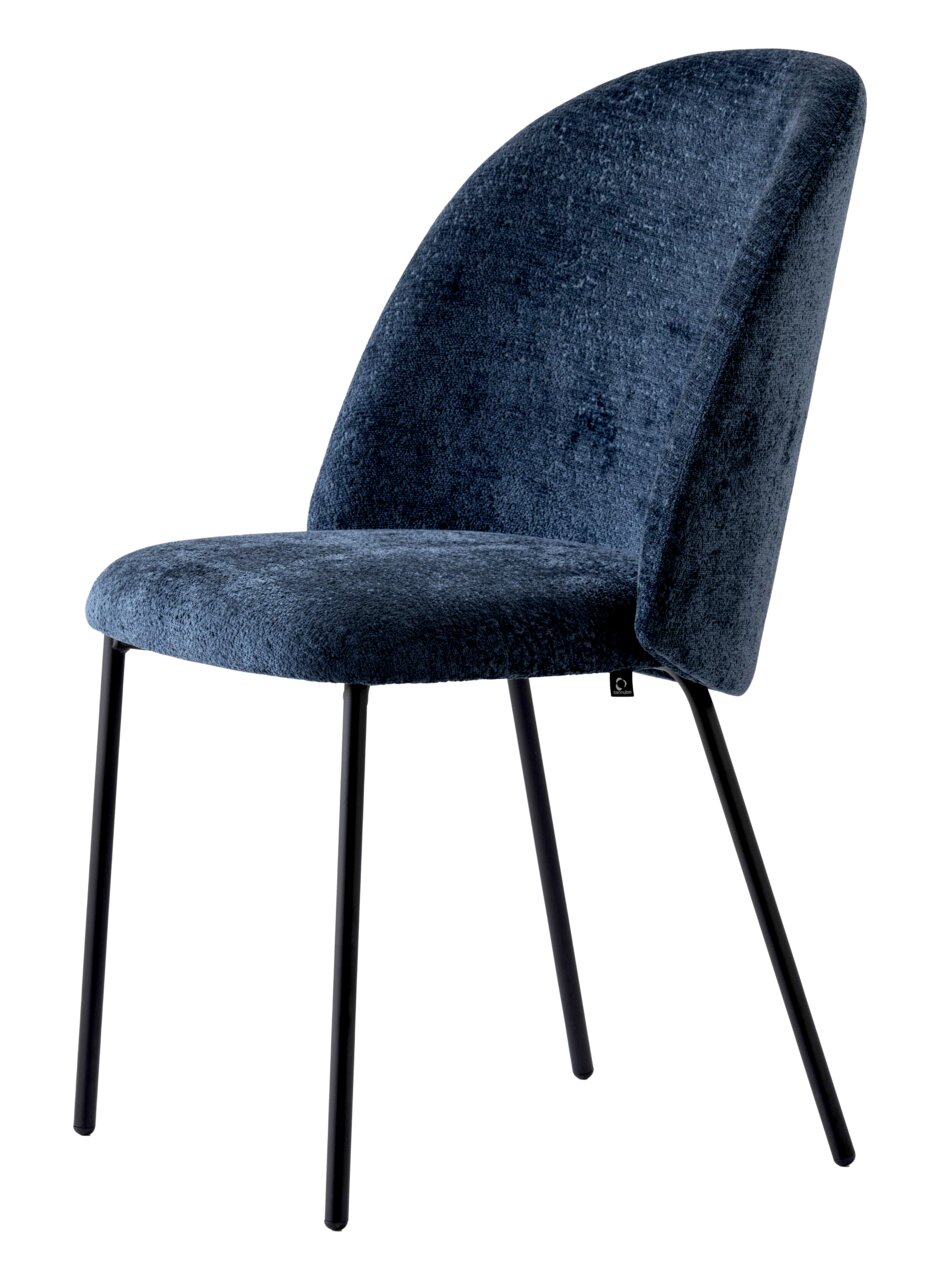 Moderne blauwe stoel met zwart metalen frame, zijaanzicht