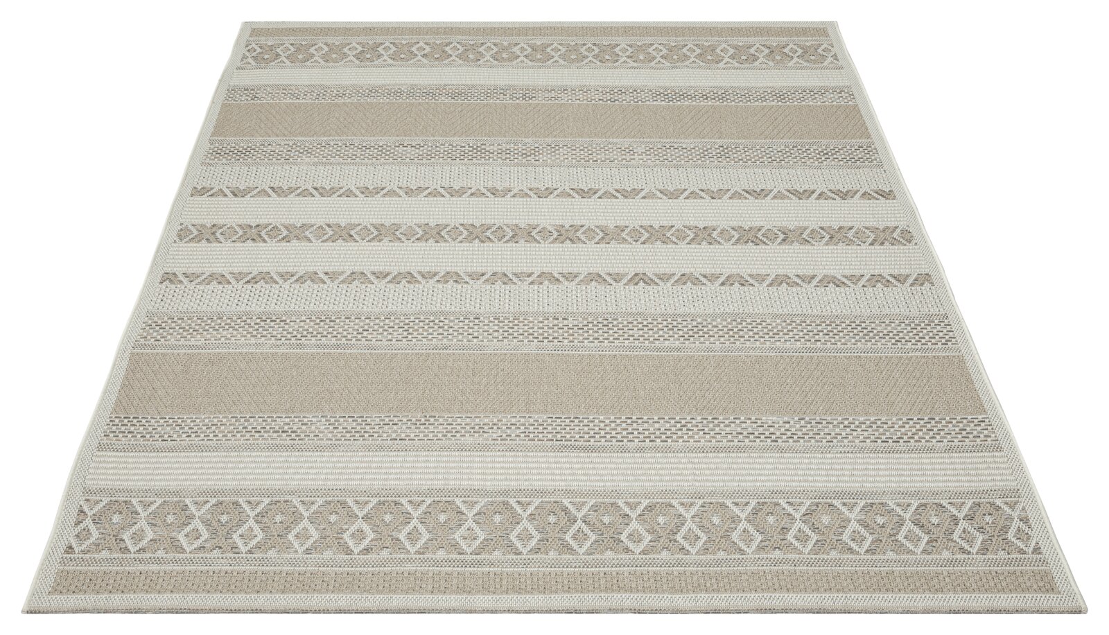 Beige en crèmekleurig tapijt van platweefsel met horizontale strepen en geometrische patronen, schuin van bovenaf in perspectief gefotografeerd.