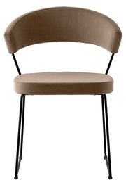 Moderner Stuhl mit braunem Polster und schwarzem Metallgestell, Frontalansicht