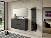 Moderner Hängeschuhschrank in dunklem Design, frontal betrachtet, mit zwei Schubladen und dekorativen Elementen auf der Oberseite, neben einem passenden Wandpaneel mit Haken.