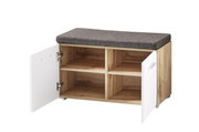 Holzbank mit grauem Sitzpolster, zwei offenen Türen und vier Fächern, Perspektive von vorne