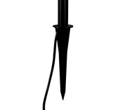 Nahaufnahme einer schwarzen LED-Gartenleuchte mit Erdspieß und Kabel, seitliche Perspektive