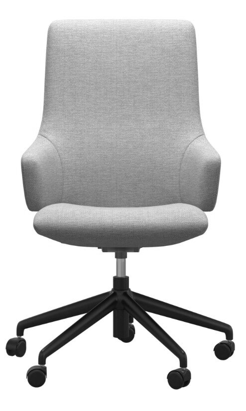 Beiger Home Office Sessel mit Armlehnen und schwarzem Drehfuß, Frontalansicht