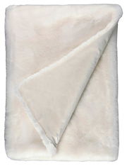 Luxuriöse weiße Wohndecke aus weichem Material, teilweise umgeschlagen, zeigt die flauschige Textur und die glatte Rückseite.