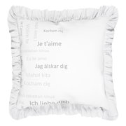 Dekoratives Kissen mit Rüschenrand und Aufdruck von 'Ich liebe dich' in verschiedenen Sprachen, Vorderansicht