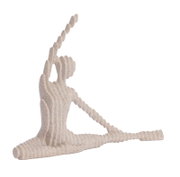 Abstracte sculptuur van een zittend figuur in een yogahouding, zijaanzicht