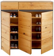 XL-Schuhschrank aus Holz mit geöffneter Frontansicht, zeigt mehrere Fächer mit Schuhen.