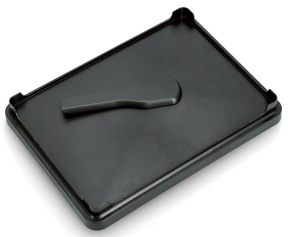 Schwarzer Geschirrabtropfständer aus Kunststoff, von oben betrachtet.