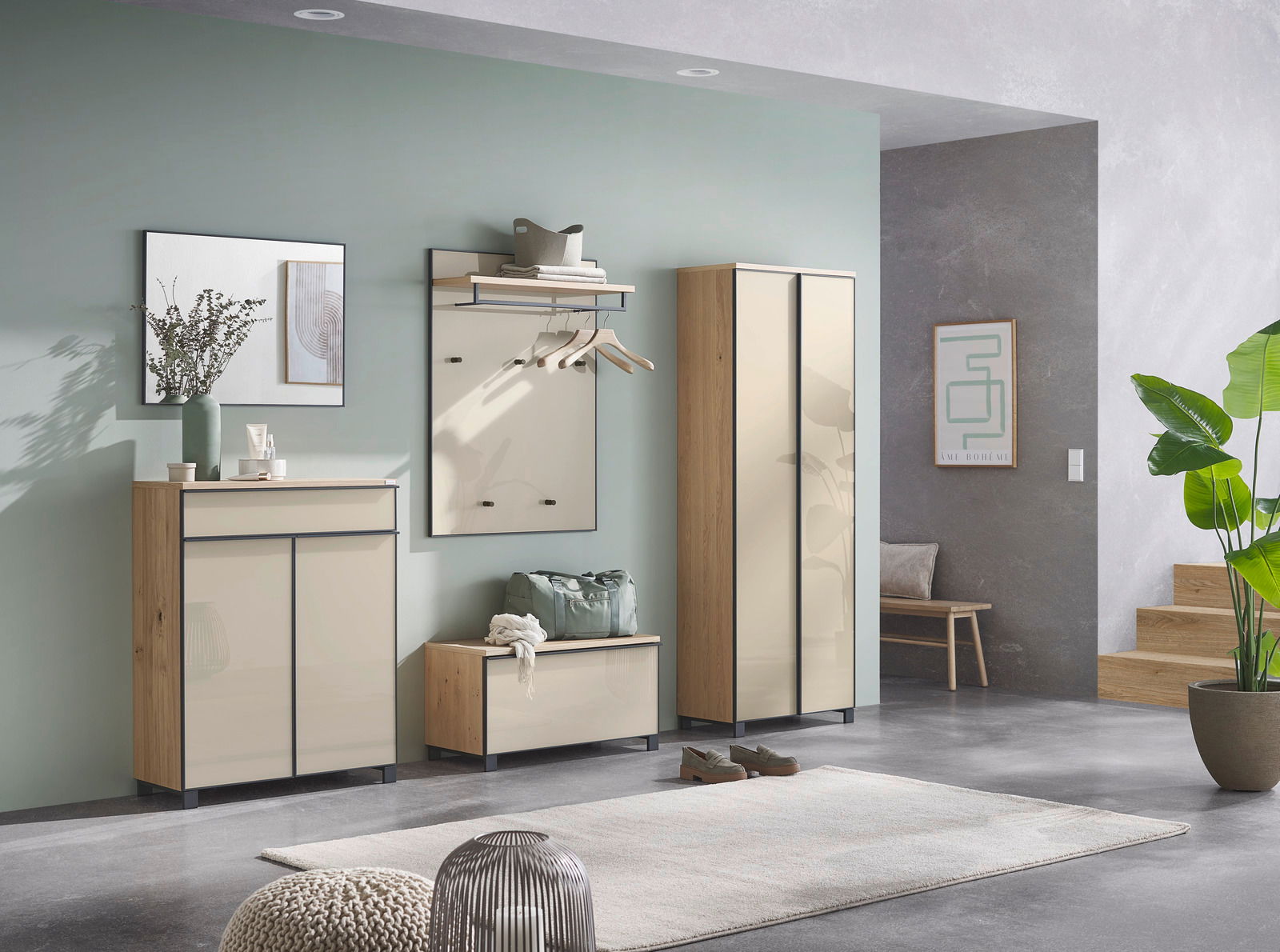 Dieter Knoll Schuhschrank ATINA Moderner Schuhschrank in einem stilvollen Flur, frontal betrachtet, mit Holz- und Hochglanzoberflächen.