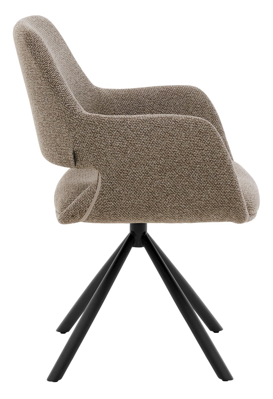 Seitenansicht eines modernen Armlehnstuhls mit beigem Stoffbezug und schwarzen Metallbeinen.