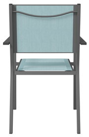 Rückansicht eines Stapelsessels mit hellblauer Bespannung und grauem Metallrahmen.