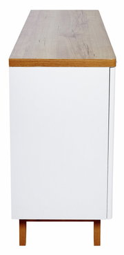 Seitenansicht eines modernen Sideboards mit weißer Oberfläche und Holzdetails.