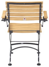 Rückansicht eines klappbaren Garten-Armlehnstuhls mit Holzlatten und Metallrahmen.