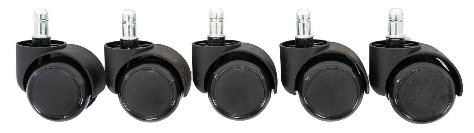 Fünf schwarze Rollen mit silbernen Stiften, frontal abgebildet, geeignet für Bürostühle oder Möbel.