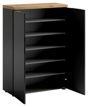 Schuhschrank mit offenen Türen, schwarze Fronten und Holzoberfläche, seitliche Perspektive