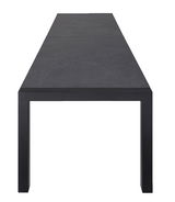 Moderner schwarzer Esstisch aus der Frontperspektive