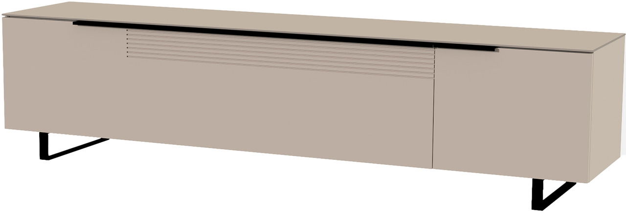 Beiges XL TV-Lowboard mit schwarzen Metallbeinen, seitliche Perspektive