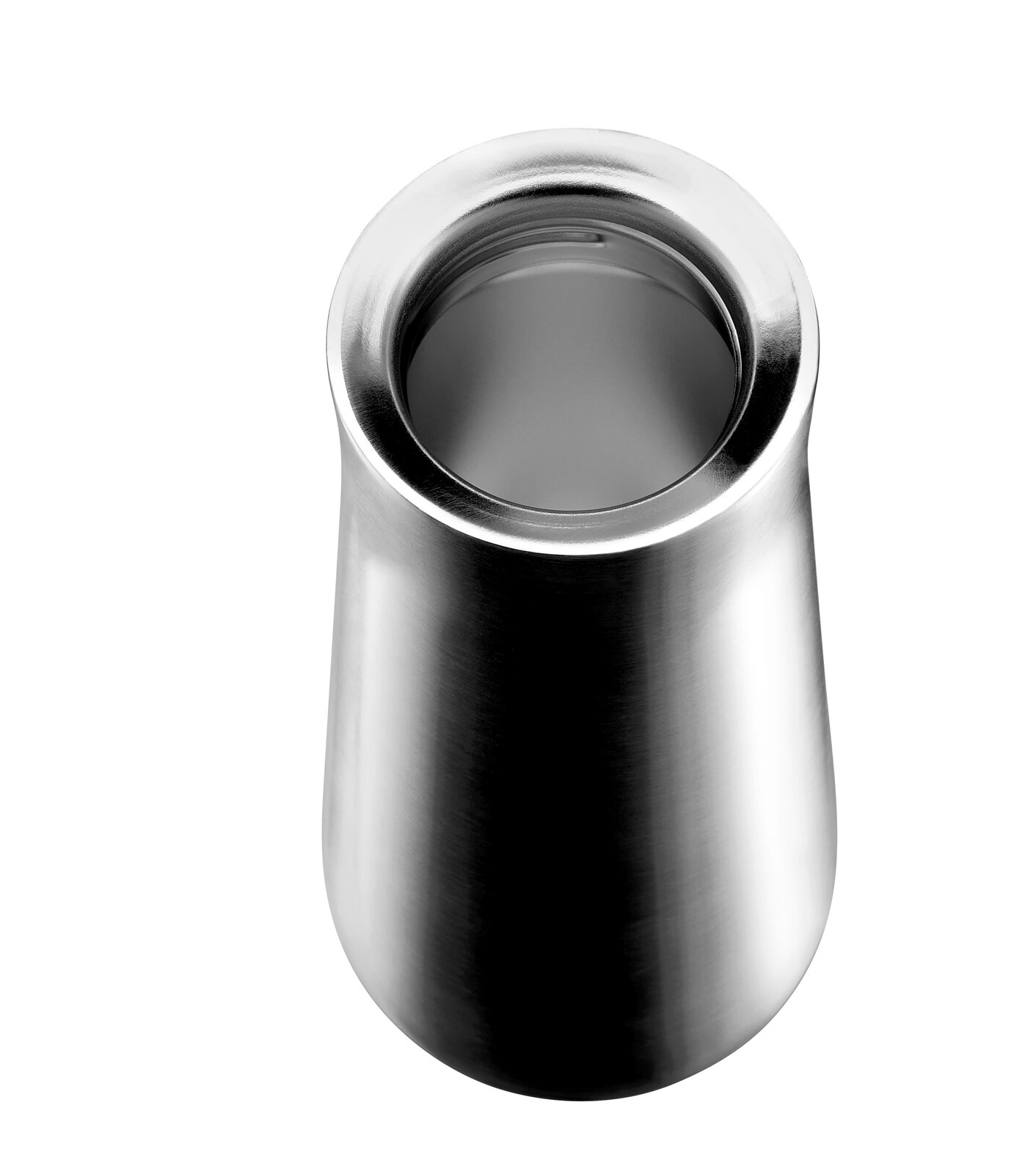 Ansicht von oben auf einen silbernen Isolierbecher mit offenem Deckel, glänzende Oberfläche.