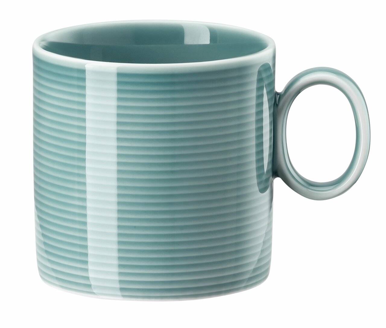 Türkise Kaffee-Obertasse mit geriffelter Oberfläche, seitliche Perspektive