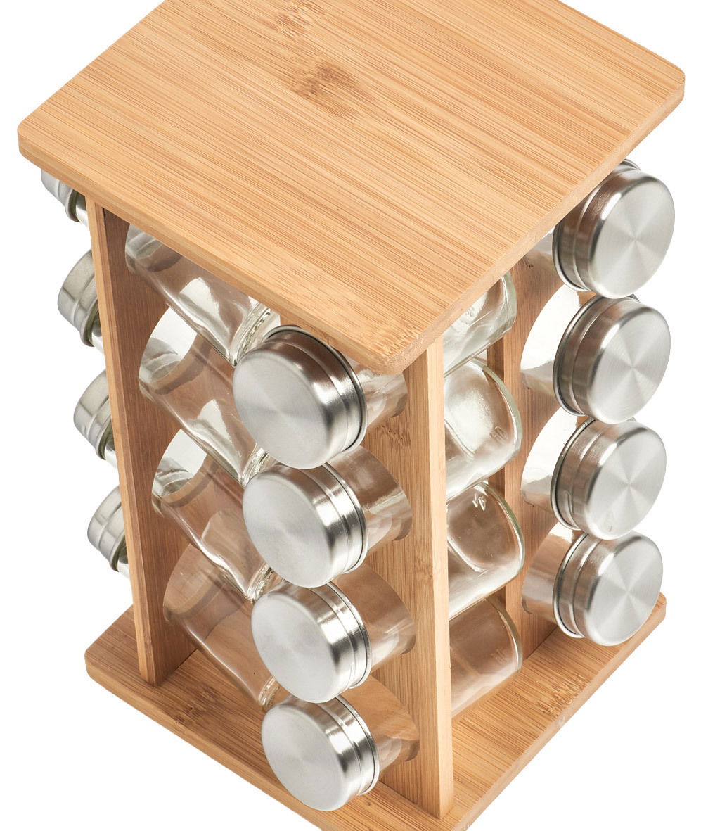 Gewürzrondell aus Holz mit 16 Gläsern und silbernen Deckeln, aus der Vogelperspektive fotografiert.