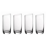 Vier elegante Longdrinkbecher aus klarem Glas, seitliche Perspektive.