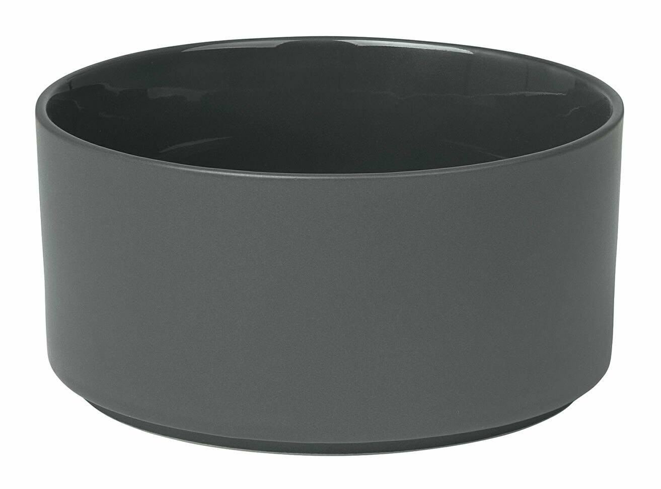 Schale in Agave Grün, mittlere Größe, aus seitlicher Perspektive fotografiert