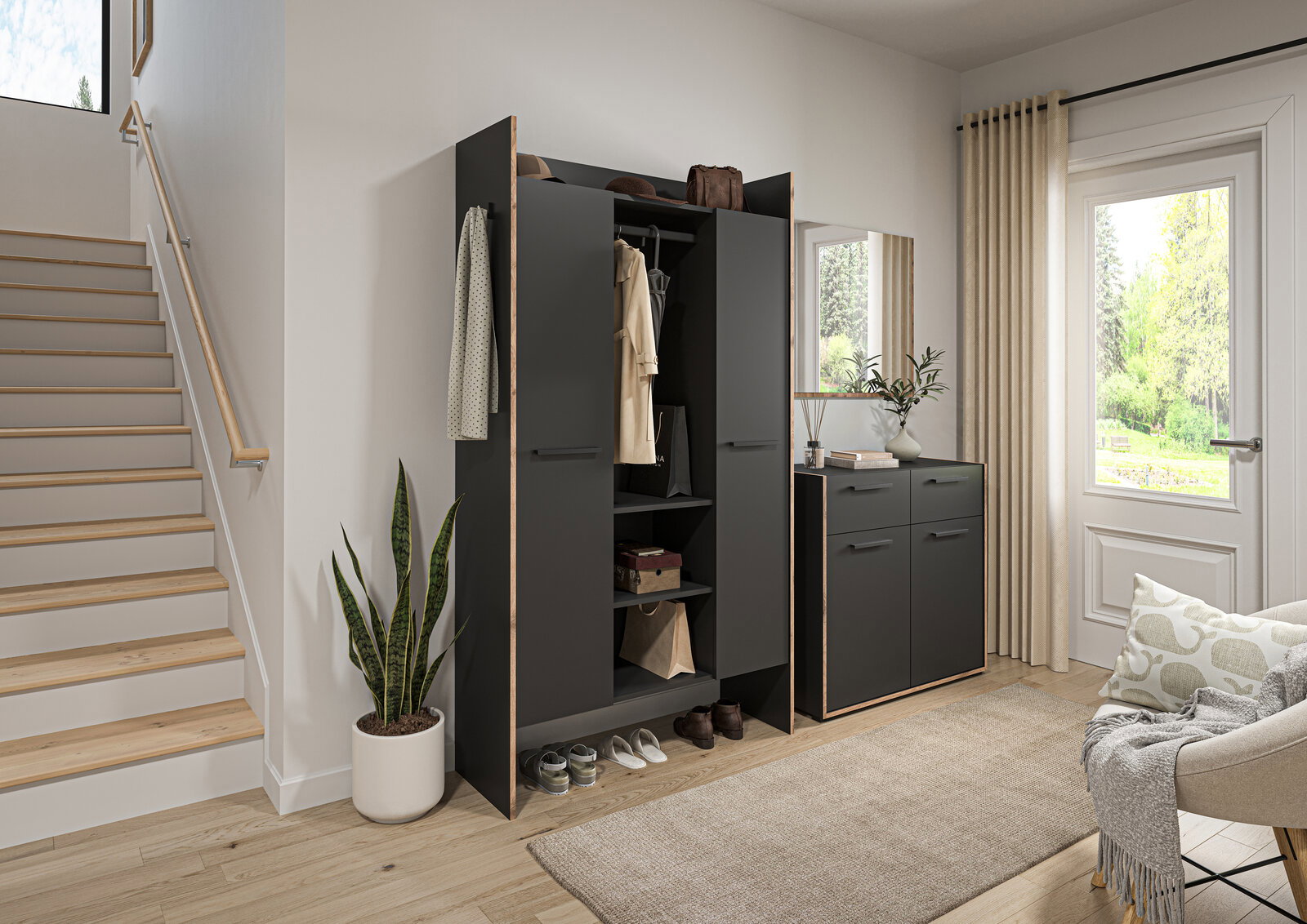 Moderner Garderobenschrank in Anthrazit mit Holzoptik-Kanten, Türen geöffnet mit Kleiderstange, Ablagen und Schuhfach, daneben passendes Sideboard mit Spiegel im hellen Flur – Perspektive: frontale leicht seitliche Ansicht