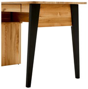 Moderner Schreibtisch aus Holz mit schwarzen Metallbeinen, seitliche Perspektive