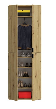 Frontale Ansicht eines Garderobenschranks aus Holz mit offenen Türen, der eine Jacke, Schuhe und Aufbewahrungsboxen zeigt.