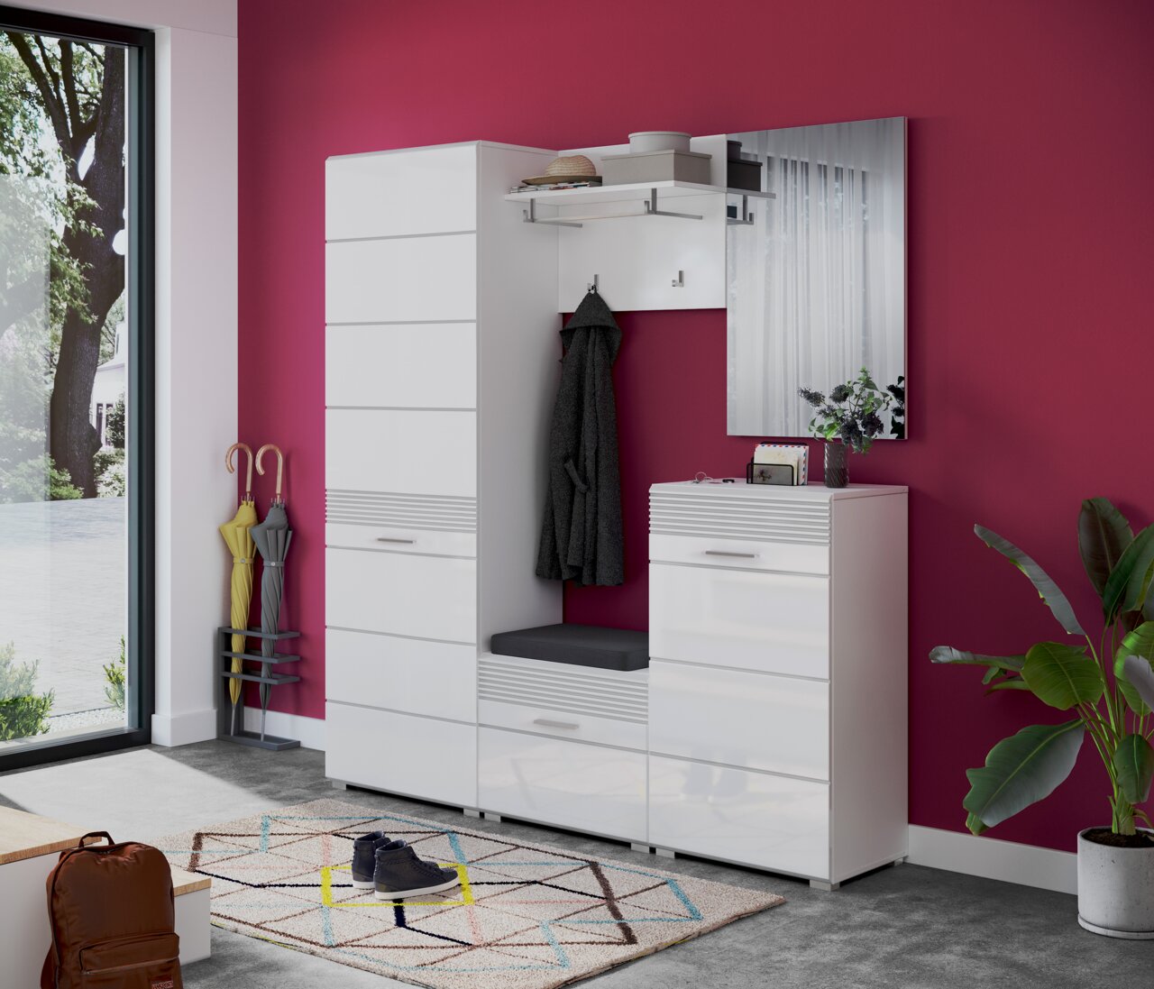 Moderne Garderobenkombination in Weiß mit Spiegel, Sitzbank und Stauraum, seitliche Perspektive