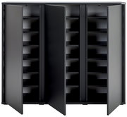 Moderner schwarzer Schuhschrank mit offenen Türen, frontal betrachtet, zeigt mehrere Regalböden für Schuhe.