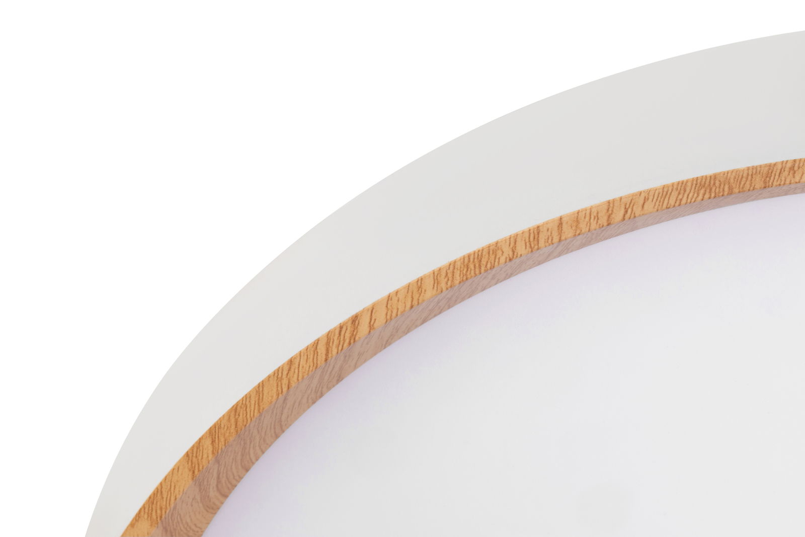 Detailansicht einer LED-Deckenleuchte mit Holzrahmen und weißem Diffusor.