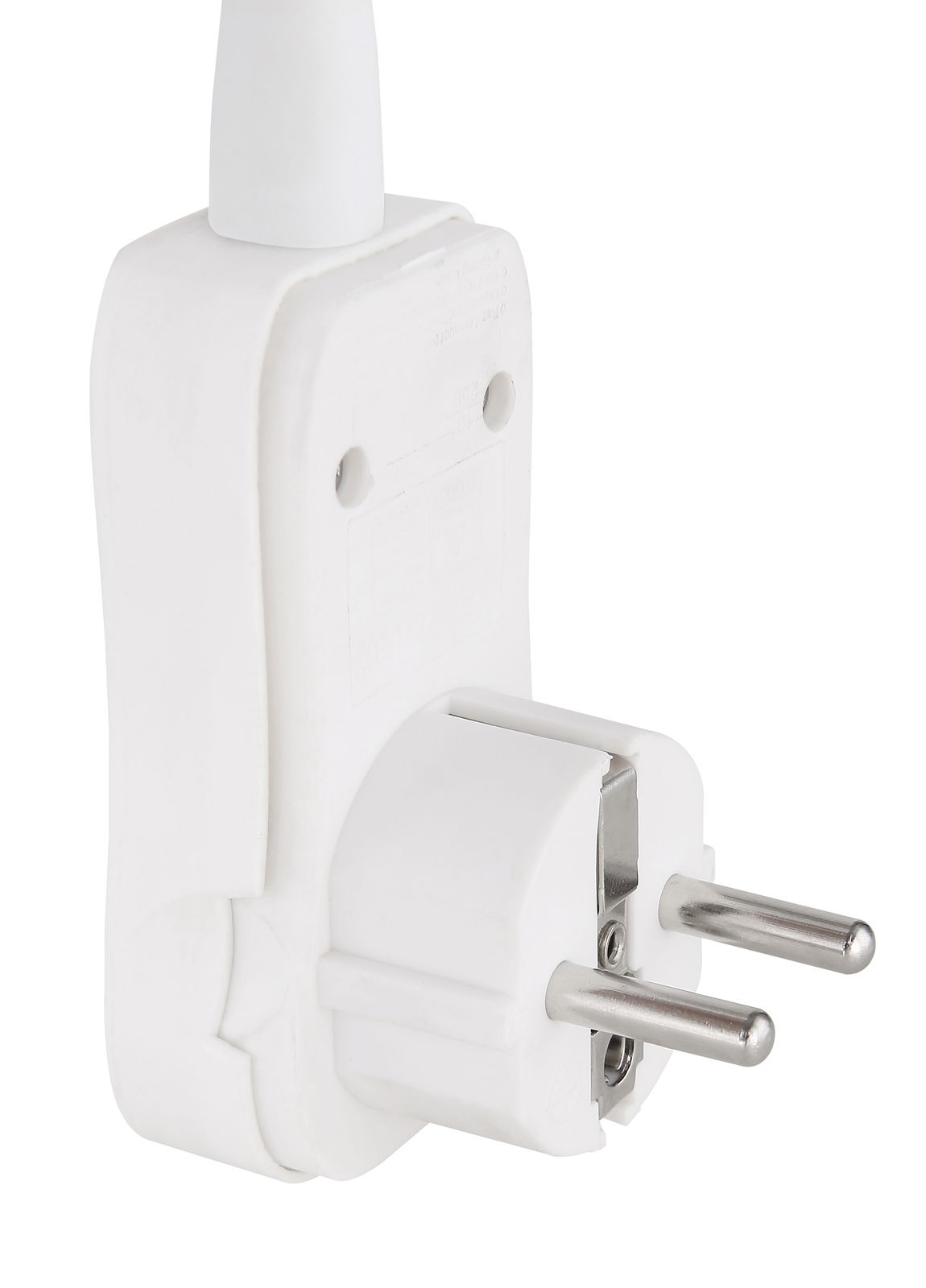 Nahaufnahme eines weißen Steckers mit zwei Metallstiften, seitliche Perspektive