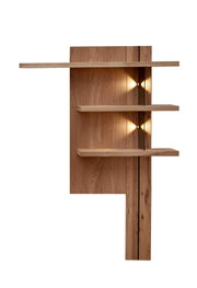 Modernes Wandregal aus Holz mit drei schwebenden Ablagen und integrierter LED-Beleuchtung auf weißem Hintergrund, Frontalansicht