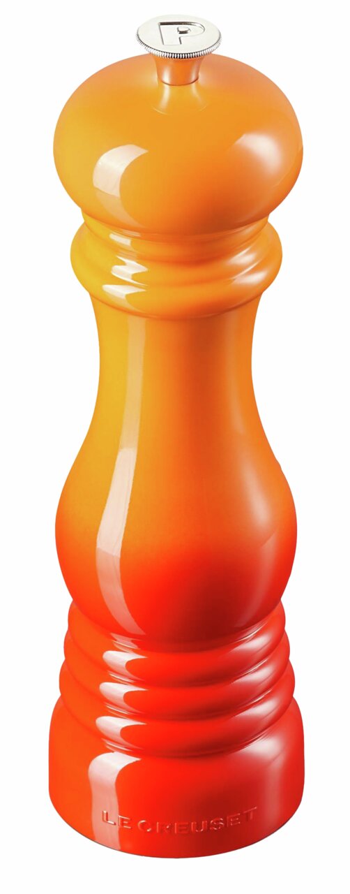 Pfeffermühle in ofenroter Farbe, frontal abgebildet