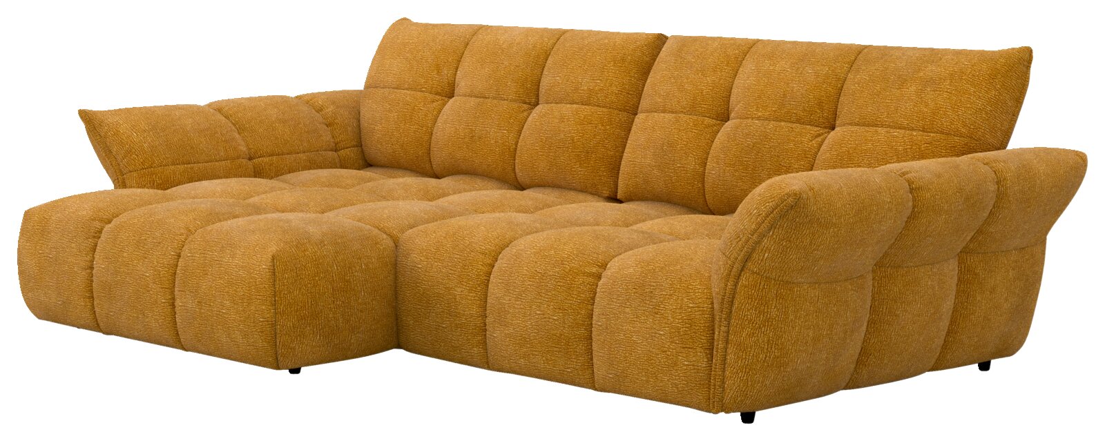Welnova Longchair-combinatie TINO Okergele modulaire hoekbank met diepe zit en doorgestikte kussens, met chaise longue links, gefotografeerd in schuin vooraanzicht op witte achtergrond