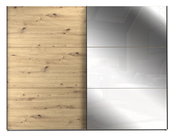 Schwebetürenschrank mit einer Kombination aus Holzoptik und Spiegel, Frontalansicht