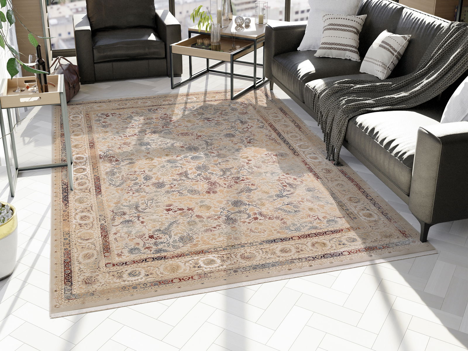 Orientteppich in einem modernen Wohnzimmer, von oben betrachtet, mit floralem Muster in Beige- und Rottönen.