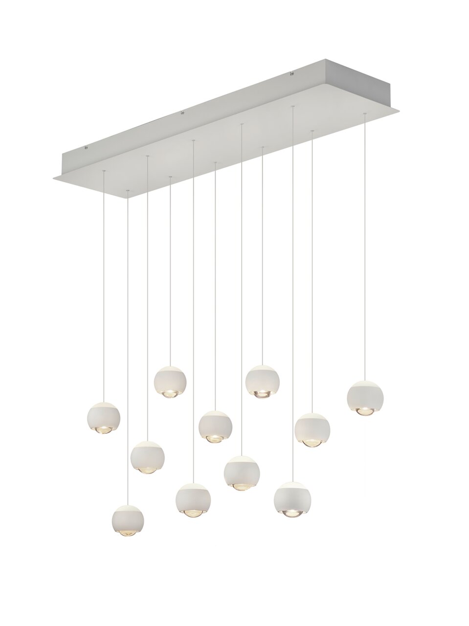 Musterring Hanglamp CANNON Moderne Pendelleuchte CANNON mit zehn kugelförmigen Lampen, hängend an einem rechteckigen Deckenbaldachin, seitliche Perspektive.