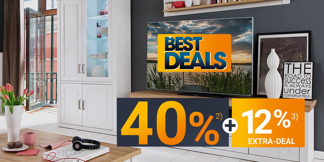 Wohnwand in weißer Holzoptik mit Vitrinenschrank, TV-Lowboard und Wandregal – Best Deals mit 40 % Rabatt plus 12 % Extra-Deal
