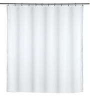 Weißer Duschvorhang 180x200 cm, frontal aufgenommen, mit Ringen an einer Stange befestigt.