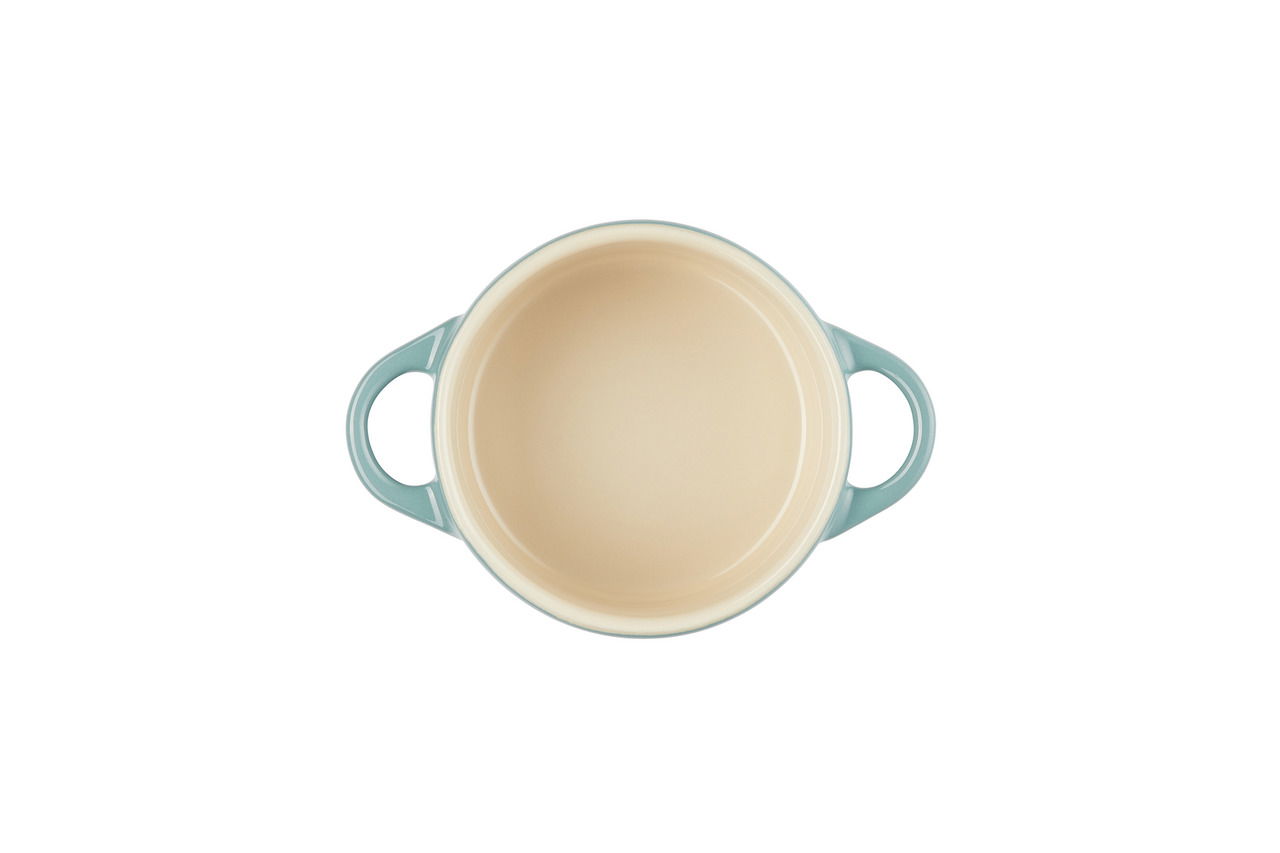 Blick von oben auf eine Mino Cocotte Ocean in hellblauer Farbe mit zwei Griffen.